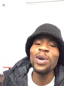 broskies777 online show from September 20, 11:10 am