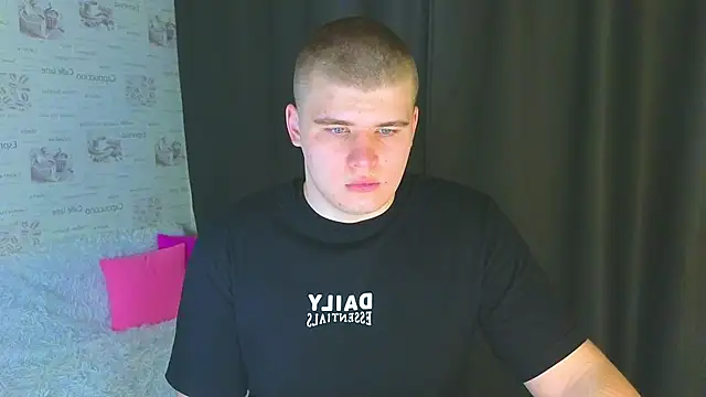 Snapshot of kittenmurr chatting on September 20, 9:37 pm kittenmurr online show from September 20, 9:37 pm