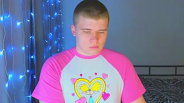 kittenmurr online show from December 14, 1:12 am