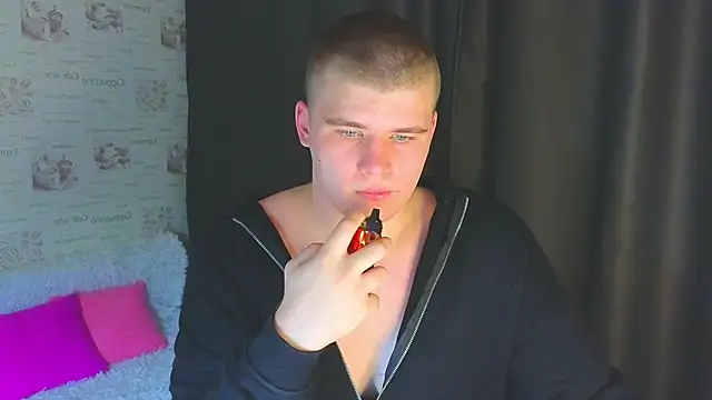 Snapshot of kittenmurr chatting on September 22, 8:52 pm kittenmurr online show from September 22, 8:52 pm