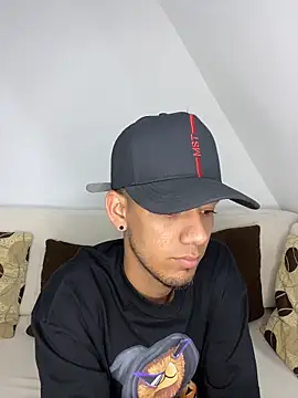 liam cam online show from January 19, 4:37 am