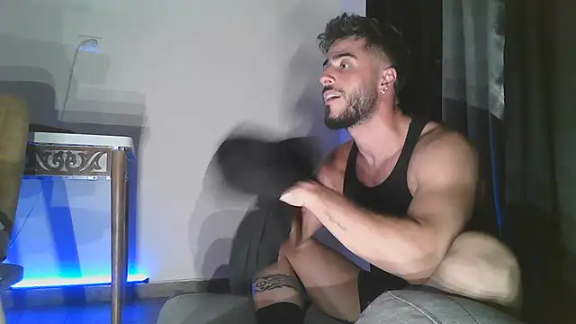 Snapshot of arabiannights66 chatting on September 19, 4:02 am arabiannights66 online show from September 19, 4:02 am