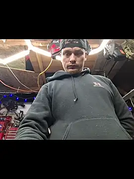 twistafatpipe online show from February 10, 7:02 am