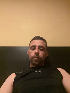 Snapshot of Tiago00987 chatting on October 14, 8:05 pm Tiago00987 online show from October 14, 8:05 pm