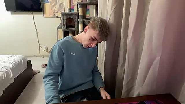 davesinner online show from April 11, 3:59 pm