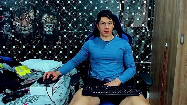 javiersexymann online show from March 25, 10:03 pm