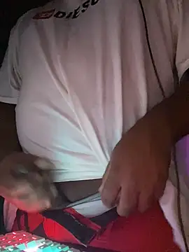 Snapshot of Jhowleal11 chatting on October 31, 4:36 am Jhowleal11 online show from October 31, 4:36 am