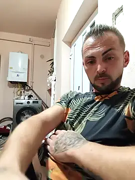 papichulo0099 online show from September 19, 10:09 pm