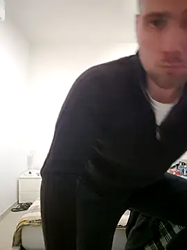 mrlyuis online show from November 18, 3:27 pm