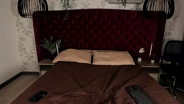 AustinJones  online show from November 28, 7:38 pm