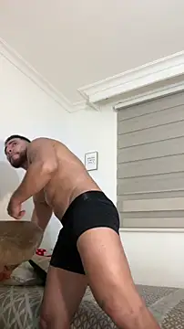 Thiago Hill online show from December 3, 3:34 am