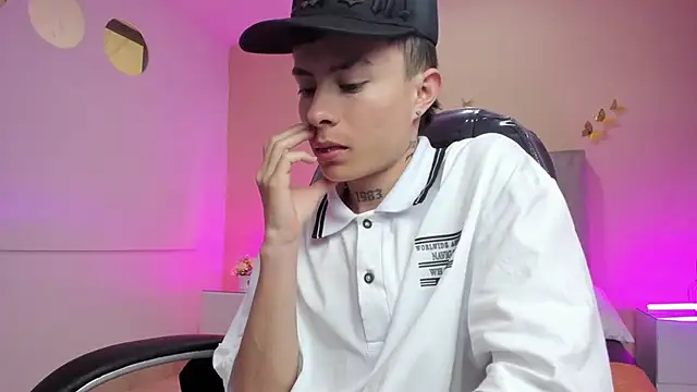 Nascary Fox online show from March 31, 1:13 pm