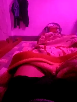 boyraj28 online show from February 11, 4:12 pm