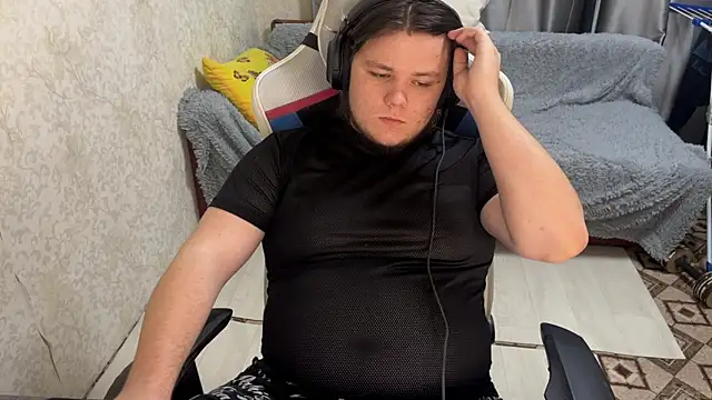 desiredude9 online show from October 5, 6:01 pm