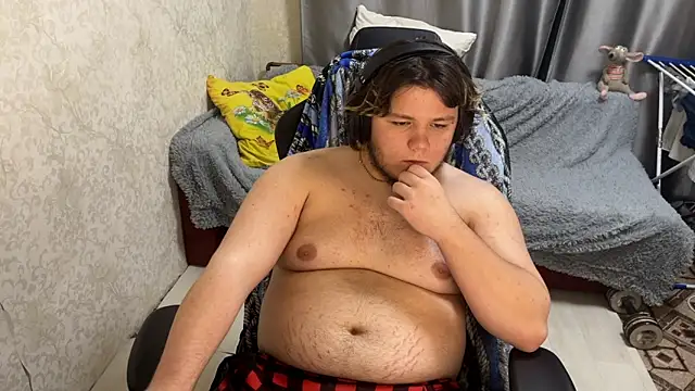 desiredude9 online show from September 18, 8:55 pm