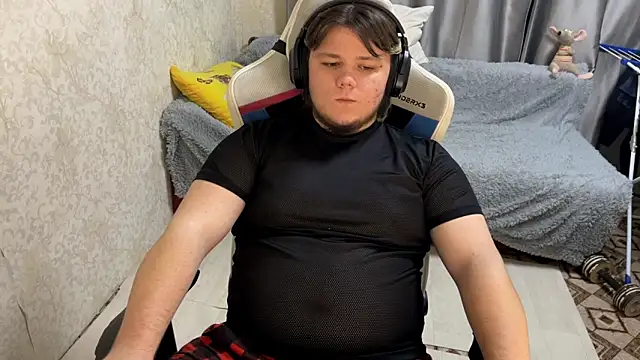 desiredude9 online show from October 4, 4:34 pm