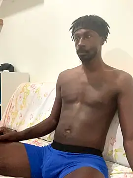 JuicyBlackD83 online show from November 10, 6:07 am