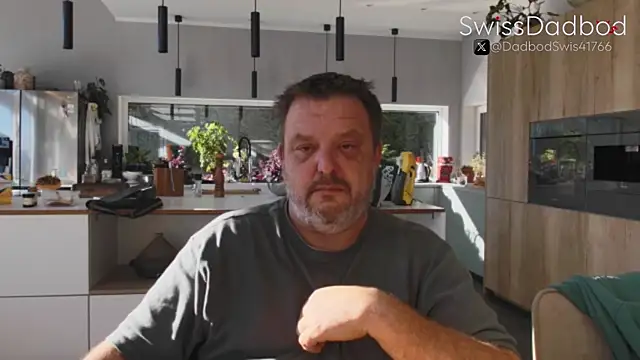 SwissDadbod online show from October 8, 7:46 am