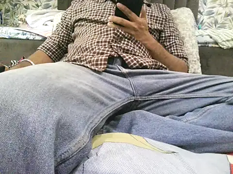sexypunjabi26 online show from March 25, 7:45 am