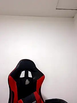 cristopher wallacee online show from November 24, 11:17 pm