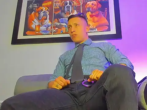 Snapshot of Masster_ares_ chatting on October 4, 3:44 am Masster ares  online show from October 4, 3:44 am