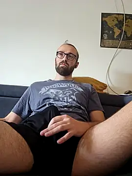 Snapshot of Loopertz chatting on September 12, 7:52 am Loopertz online show from September 12, 7:52 am