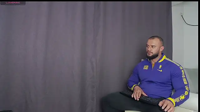 Snapshot of RickyMiami1 chatting on September 29, 7:10 pm RickyMiami1 online show from September 29, 7:10 pm