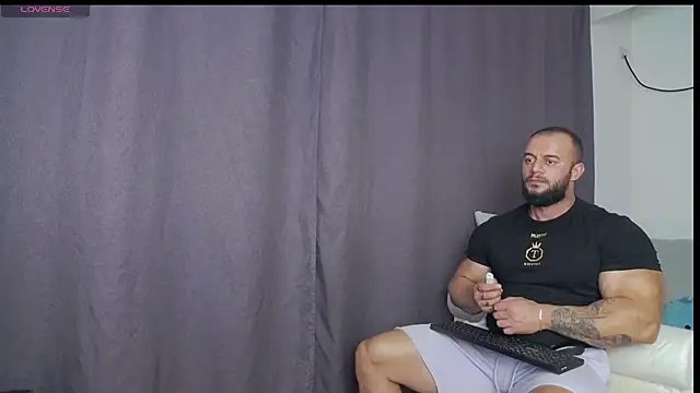 Snapshot of RickyMiami1 chatting on September 17, 6:53 pm RickyMiami1 online show from September 17, 6:53 pm