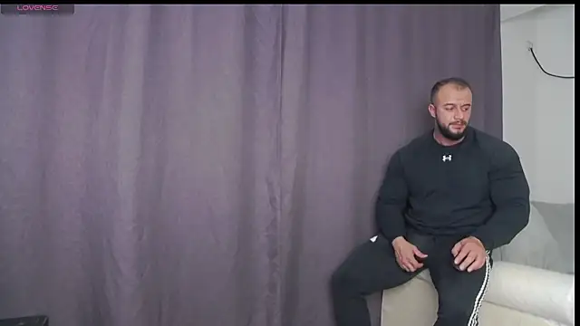 Snapshot of RickyMiami1 chatting on October 14, 9:33 pm RickyMiami1 online show from October 14, 9:33 pm