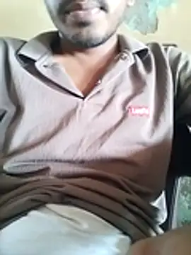 Snapshot of YourTarzan chatting on October 25, 6:48 am YourTarzan online show from October 25, 6:48 am