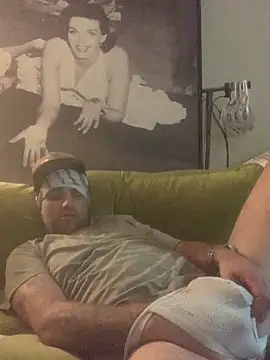 Hothotboyg online show from April 17, 11:35 am