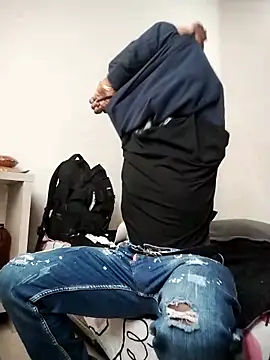  yefez online show from September 30, 3:15 pm