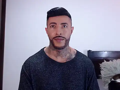 andrea de lucaa online show from October 27, 3:53 am