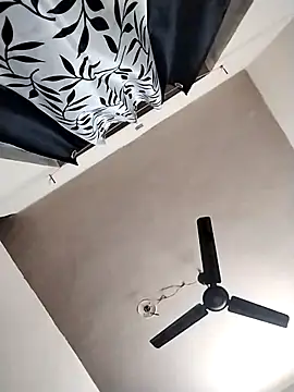 Hotyy subhu online show from October 9, 3:39 pm