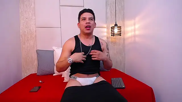 Dominic Taylor  online show from October 5, 3:32 am