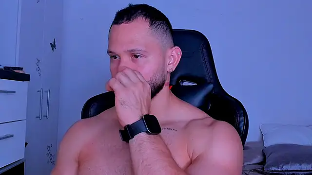 andrewcorey1 online show from September 20, 10:48 am