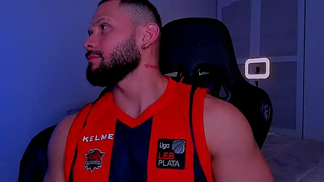 andrewcorey1 online show from October 20, 7:29 pm