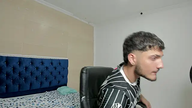 sebastian jhonson online show from October 7, 3:54 am