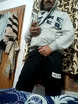 vardh033 online show from January 13, 3:16 pm