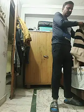 vardh033 online show from November 15, 12:29 pm