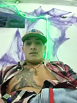 Snapshot of Samms777exotic chatting on October 23, 1:09 am Samms777exotic online show from October 23, 1:09 am