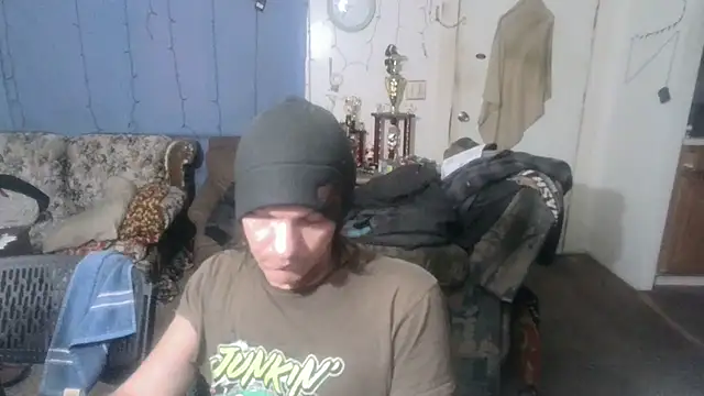 Poundtown1226 online show from October 23, 6:28 am