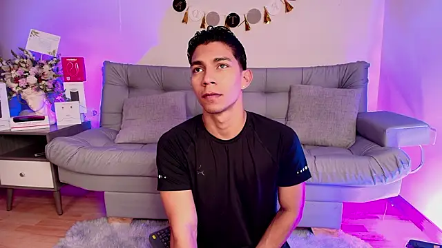 samucamx  online show from February 26, 12:34 am