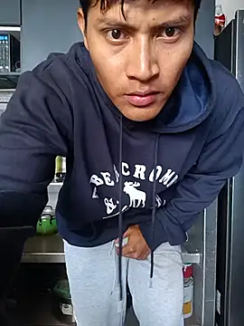 nativohot7 online show from August 3, 4:02 pm