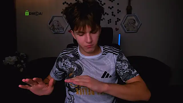 travis wolf  online show from September 20, 8:47 am