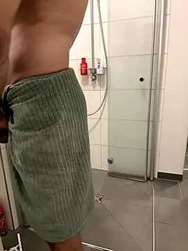 Snapshot of Moan_King chatting on September 9, 4:50 pm Moan King online show from September 9, 4:50 pm