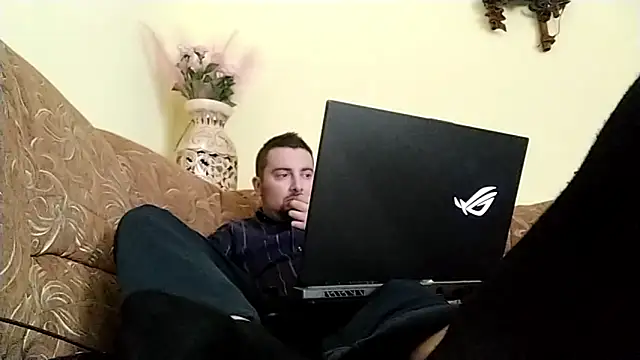 Joseph1Arnold online show from October 1, 10:30 am