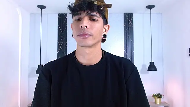 Franvill Trato online show from October 27, 7:38 pm