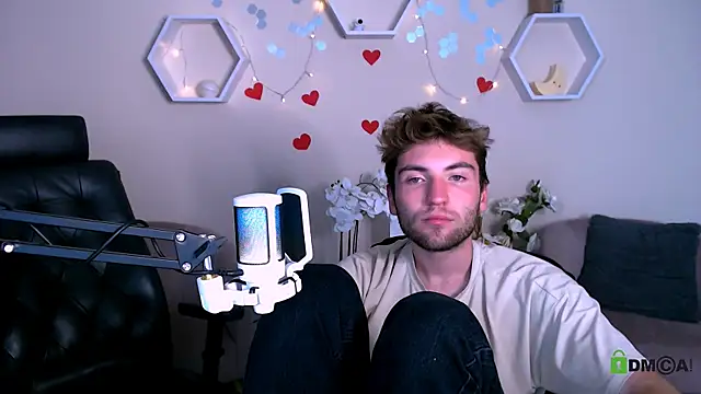 joseph bear  online show from October 3, 3:44 am