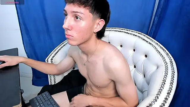 LittleDanny  online show from October 2, 2:32 pm